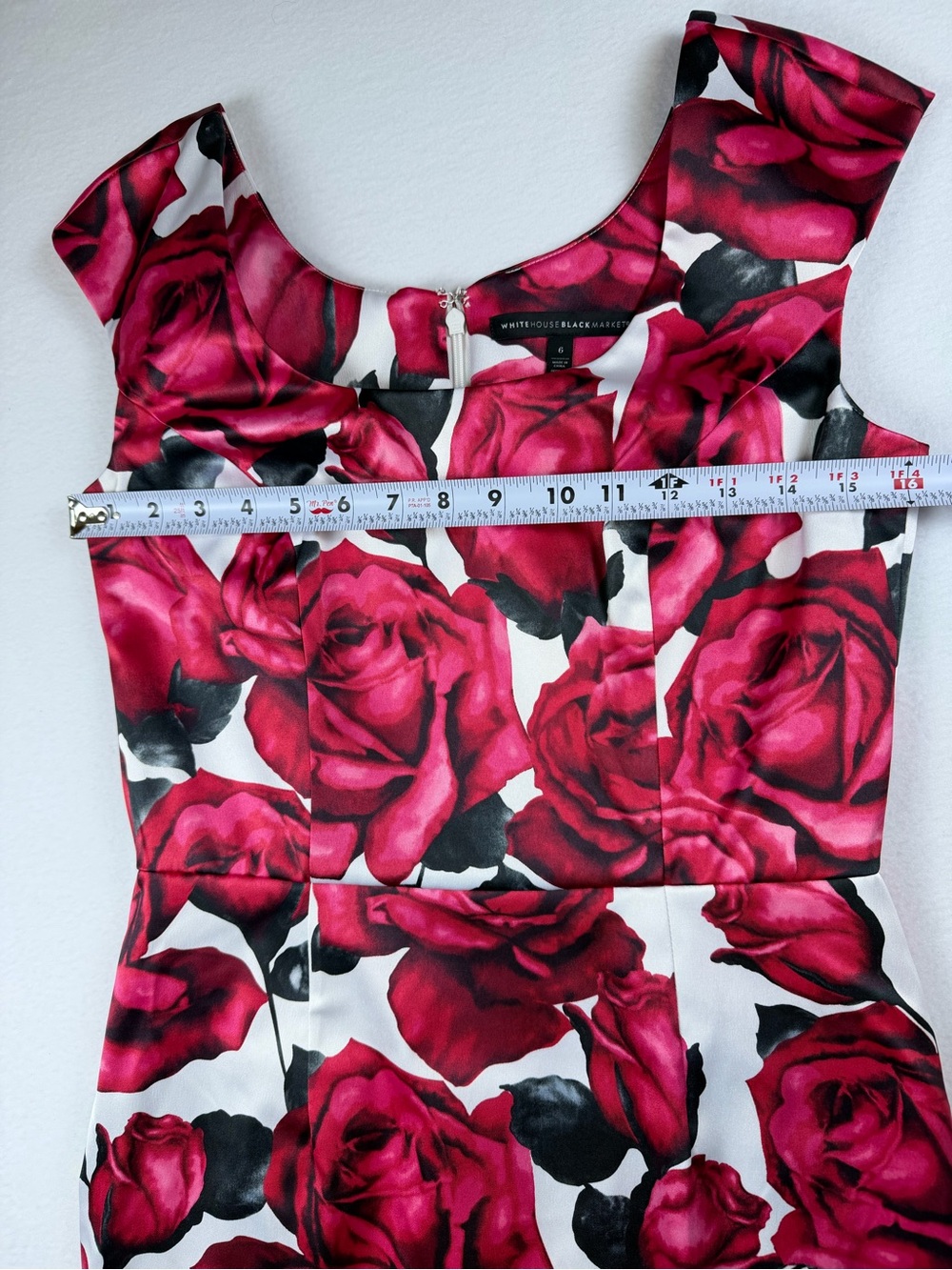 White House Black Market Red Rose Print Sheath Dress Size 6 Sleeveless Cocktail - Picture 7 of 12